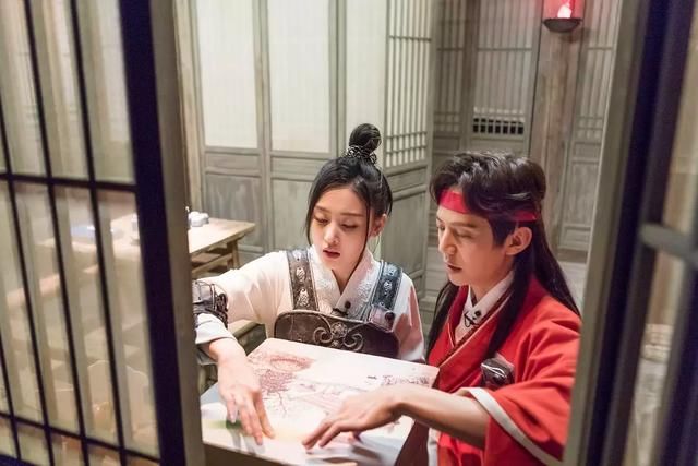 拿《我是大侦探》对比《明星大侦探》?先看看