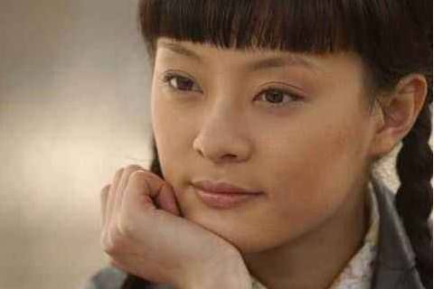 新版亮剑女演员剧照首曝光,网友:这世道没救了