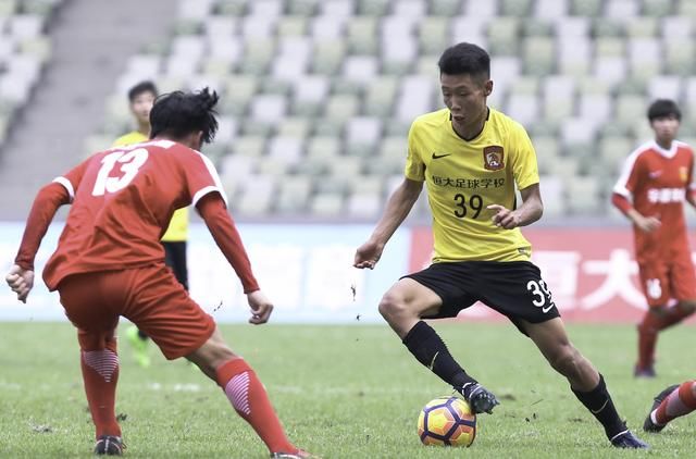 力挺U17冠军赛:给中国足球的青训体系带来鲶