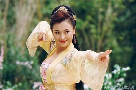 出身艺术世家有俄罗斯血统 21岁因金庸剧走红