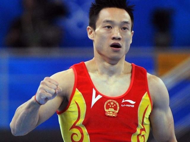 体操奥运冠军杨威退役后做什么 带儿子上真人秀让儿子意外大火