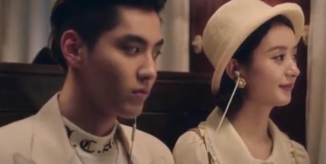 大手包小手,小脚踩大脚,吴亦凡赵丽颖获封年度