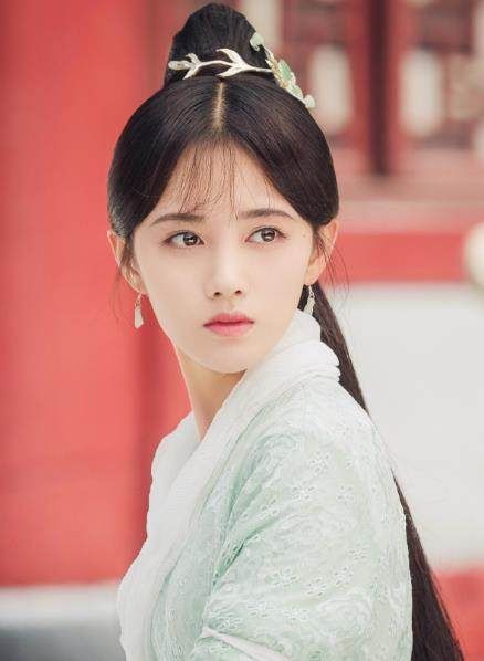 鞠婧祎古装甜美软萌,温婉气质碾压关晓彤,最喜