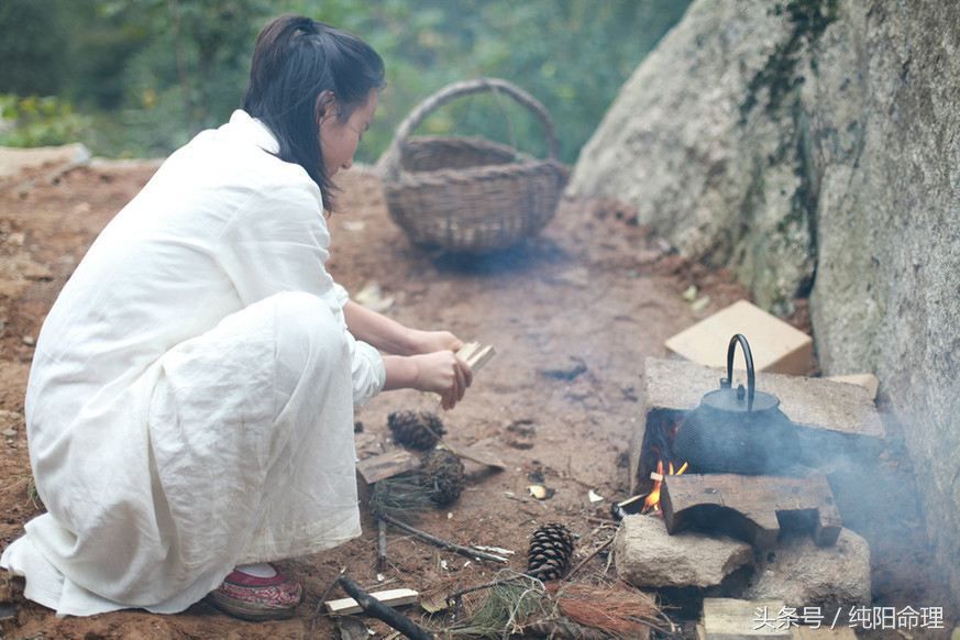 终南山上修行的隐士,一半是心魔,一半是寂寞