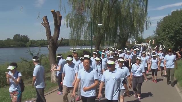 北京电视台组织大运河畔健走活动 北京电视台组织大运河畔健走活动