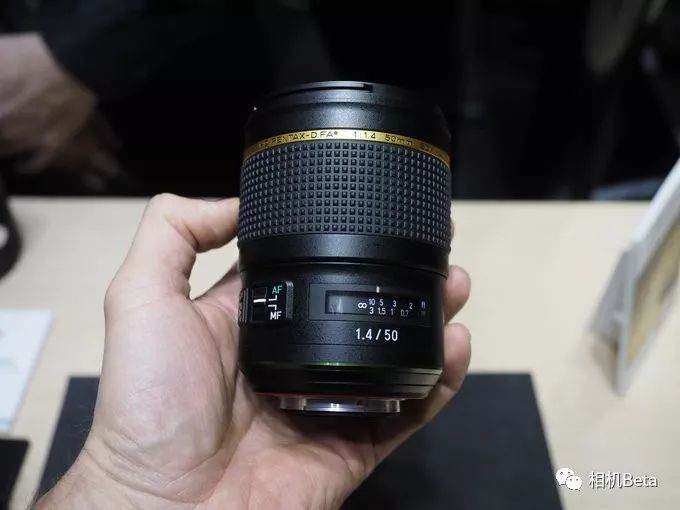 尼康终于有了新动向,富士新机蓄势待发,佳能单