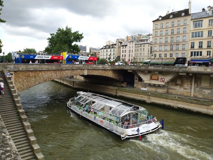 三星Galaxy S轻奢版拍照体验:塞纳河畔有没有