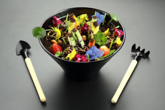 现实版电影《决战食神》生长沙拉，小娘惹万物生长