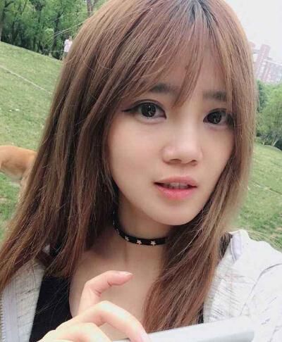 斗鱼前吃鸡一姐抽奖送水货手机引争议 粉丝可