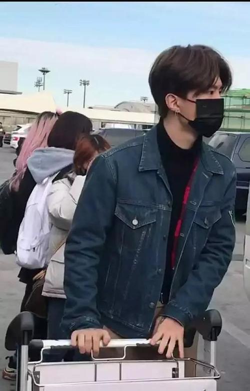 范冰冰生过孩子的证据,范丞丞在哪个学校身高