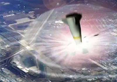 二炮若发射EMP导弹,可令日本完全瘫痪!