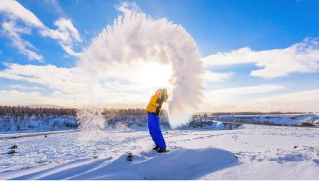 为什么现在很多中国人情愿出国旅游,也不愿意
