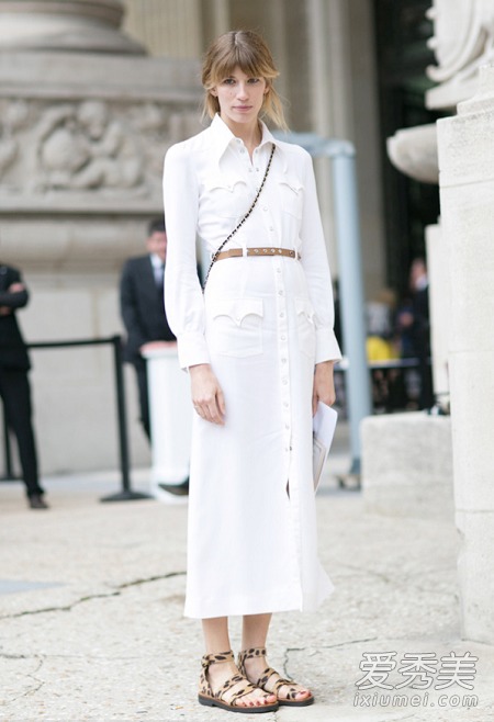 白色服装搭配 这个夏天给你的造型解暑吧!