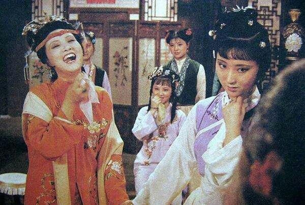 《红楼梦》贾家影射明朝皇宫,贾家败落比作明