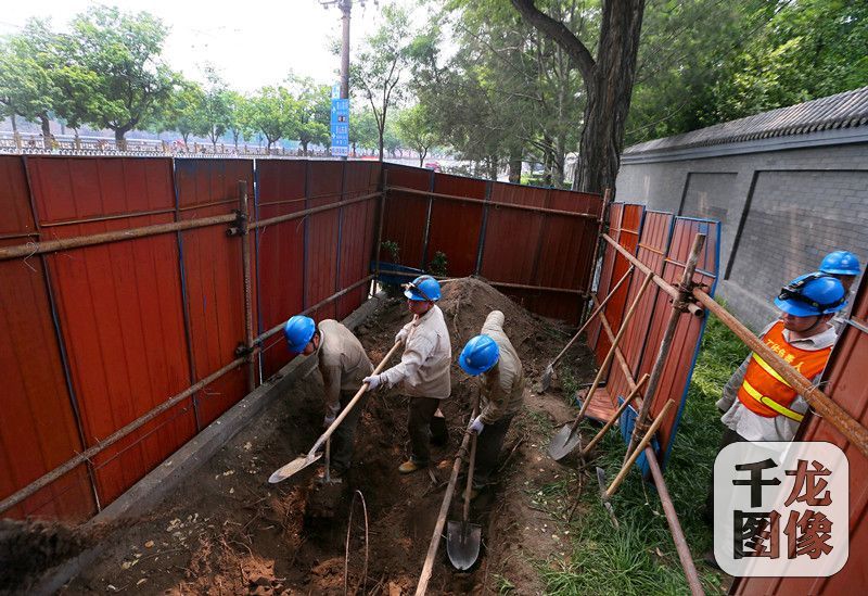 北京东城21条主次干路架空线今年入地 北京东城21条主次干路架空线今年入地