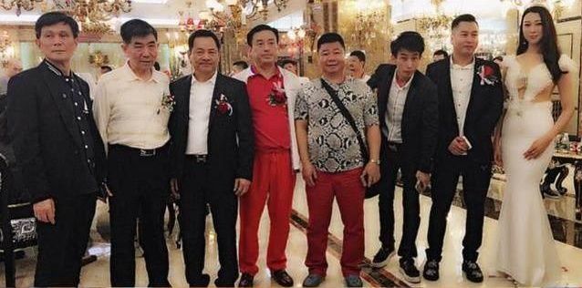 风云人物尹国驹被称为澳门教父统领10万门徒