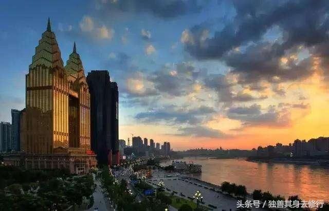 网红重庆抖音抖友们遗忘了的黄金双子塔与南滨