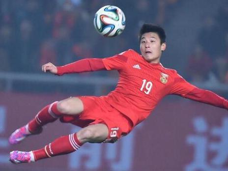 如何评价郝海东和武磊两位球员?网友热议一针