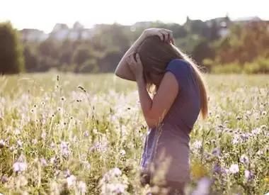 这些关于感情的心灵鸡汤你读过了吗?总有一句