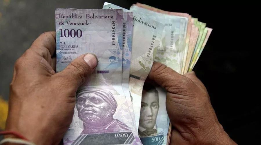 通货膨胀现在如此严重,如果委内瑞拉人提前买