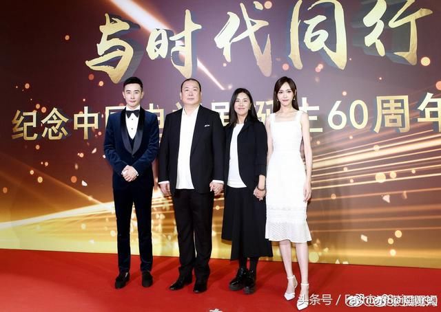 明星八卦聊一聊迪丽热巴邓伦迪丽热巴张艺兴杨