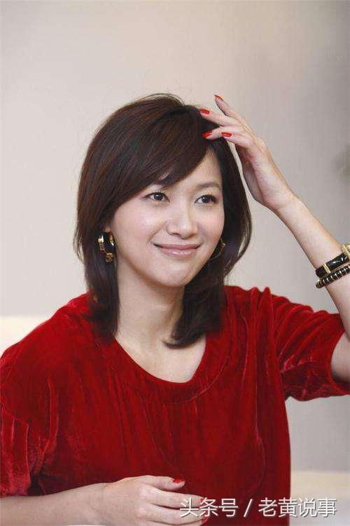 徐静蕾临摹《兰亭序》,网友说她不比书法家差