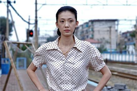 十八岁的天空》裴佩老师如今成了郑爽班主任?