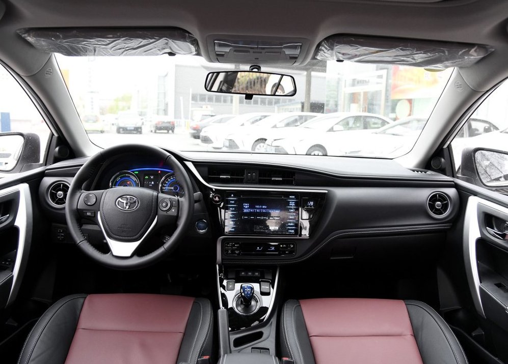 2018款一汽丰田卡罗拉,1.2t 116马力,油耗低,空