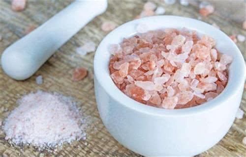 别丢人了!中国出产的廉价石头,中国游客竟跑到