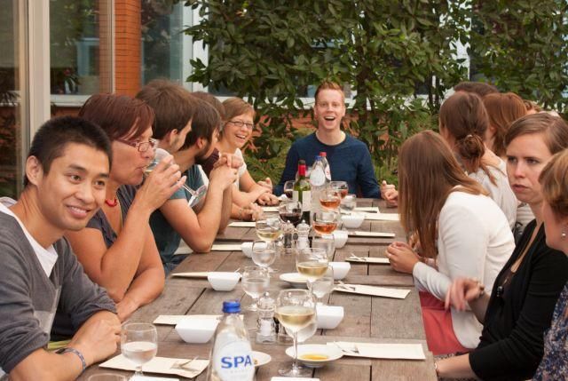 他是中科院与比利时根特大学联合博士生,本科