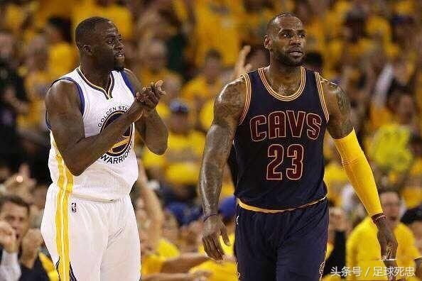 格林季后赛第二次技术犯规;网友:格林就是火箭