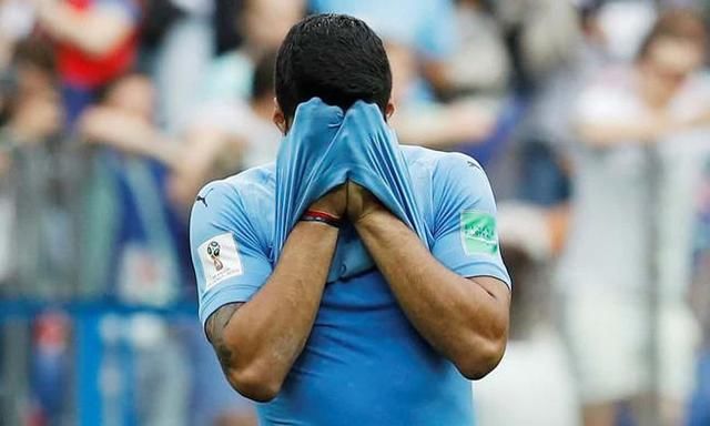 重回巅峰!法国队淘汰乌拉圭,卡瓦尼苏亚雷斯掩