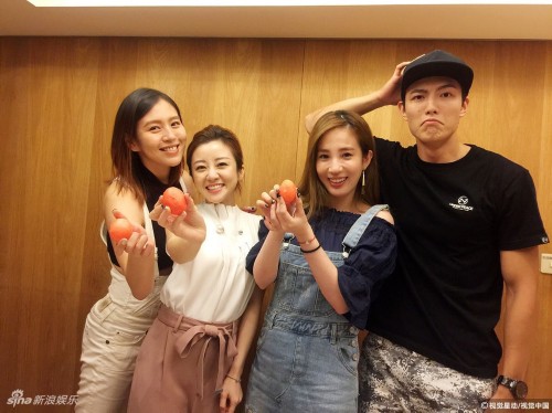 组图:好友出差遇色狼 女汉子刘品言英雌救美