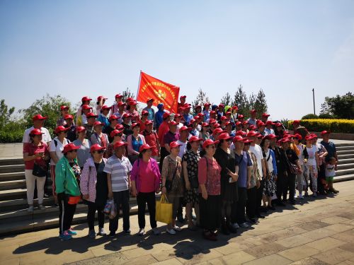 百名支架小红帽北湖徒步 大学生志愿者收获更