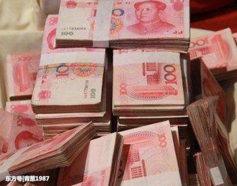 我要求剖腹产,老公和婆婆说没钱,我拿出彩礼钱