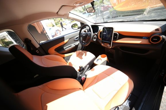 不要998,也不要798,奇瑞小蚂蚁刚上市就免费赠