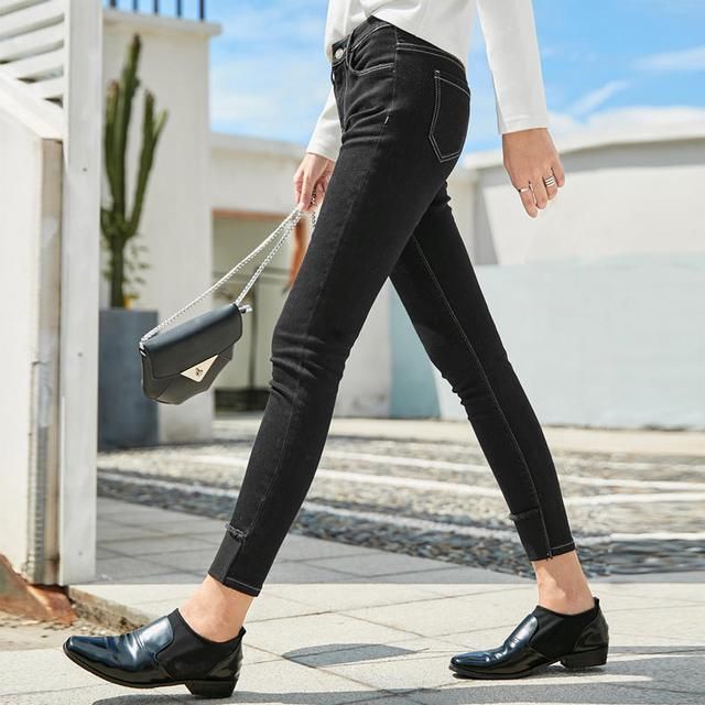 连身长袜和打底裤有什么区别?选错穿了丑