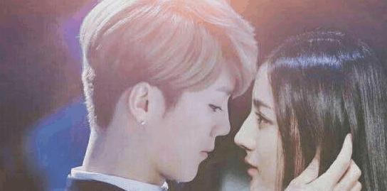 鹿晗迪丽热巴被节目组剪掉的糖,鹿晗把戒指换