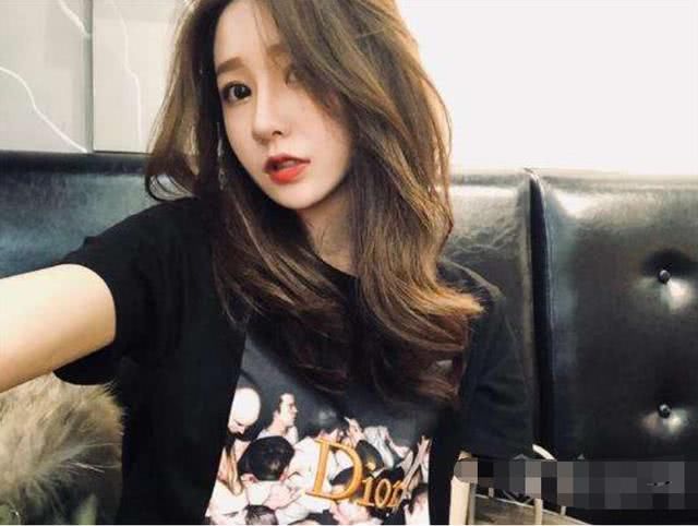 抖音现最美空姐,颜值甩温婉十条街,网友:这才是