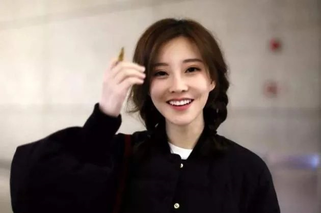 金星吐槽冯提莫学历低,冯提莫:我是大学老师,你