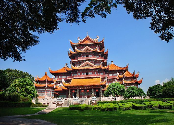 全国唯一一个行政级别低于下辖地级市的省会城