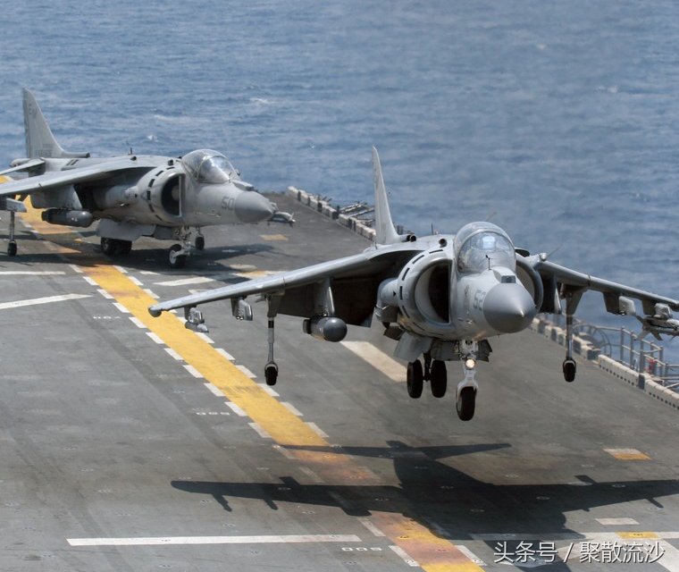 印度一位飞行员,摔了3架战机自己毫发无损,共