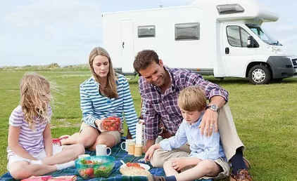 带孩子出国旅行,签证办理需要额外准备什么?