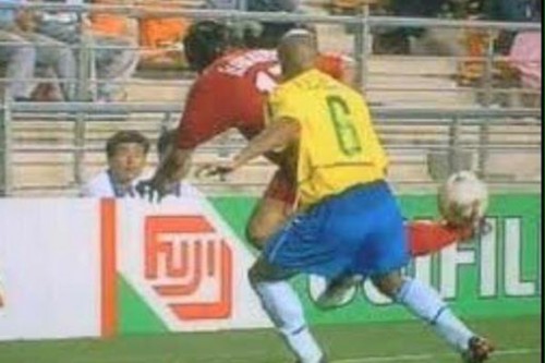 十大彩虹过人!内马尔吊炸天 难忘韩日世界杯经