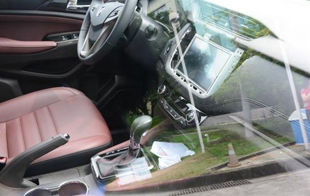 长安凌轩1.5T内饰图曝光 新增6AT变速箱