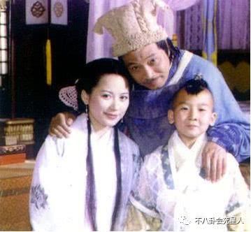 《乱世桃花》剧情有毒,女主是天下第一美女,却