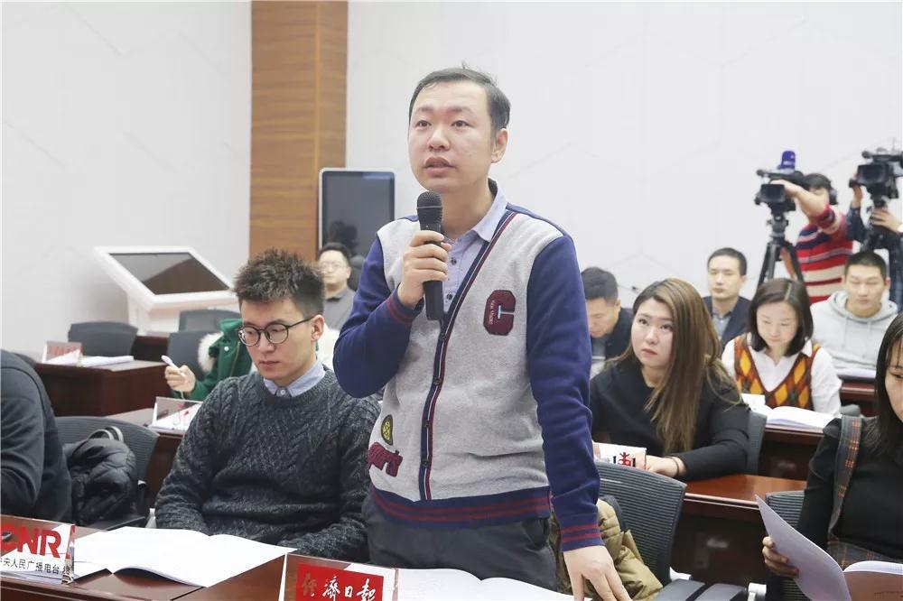 答记者问 | 这些黑恶势力犯罪案件有哪些特点?