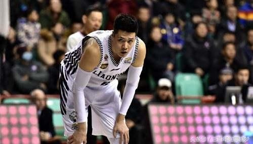 季后赛郭士强会让贺天举充当奇兵吗?