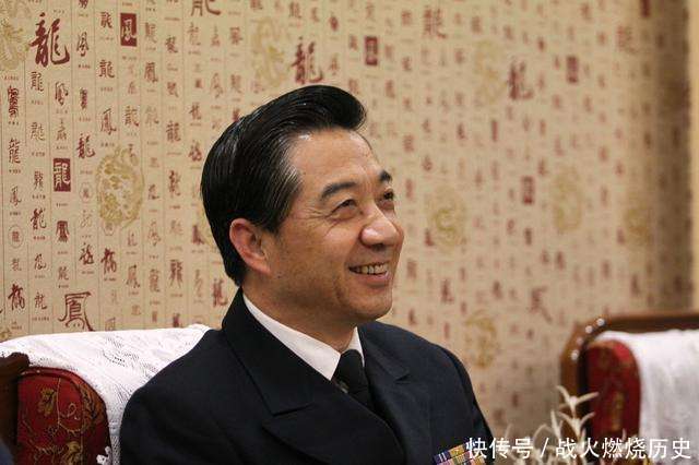 美国听信张召忠忽悠自裁几百架战斗机, 网友: 局