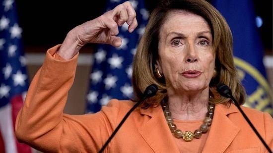 杠上了？特朗普不让众议长出访：留下谈政府开门